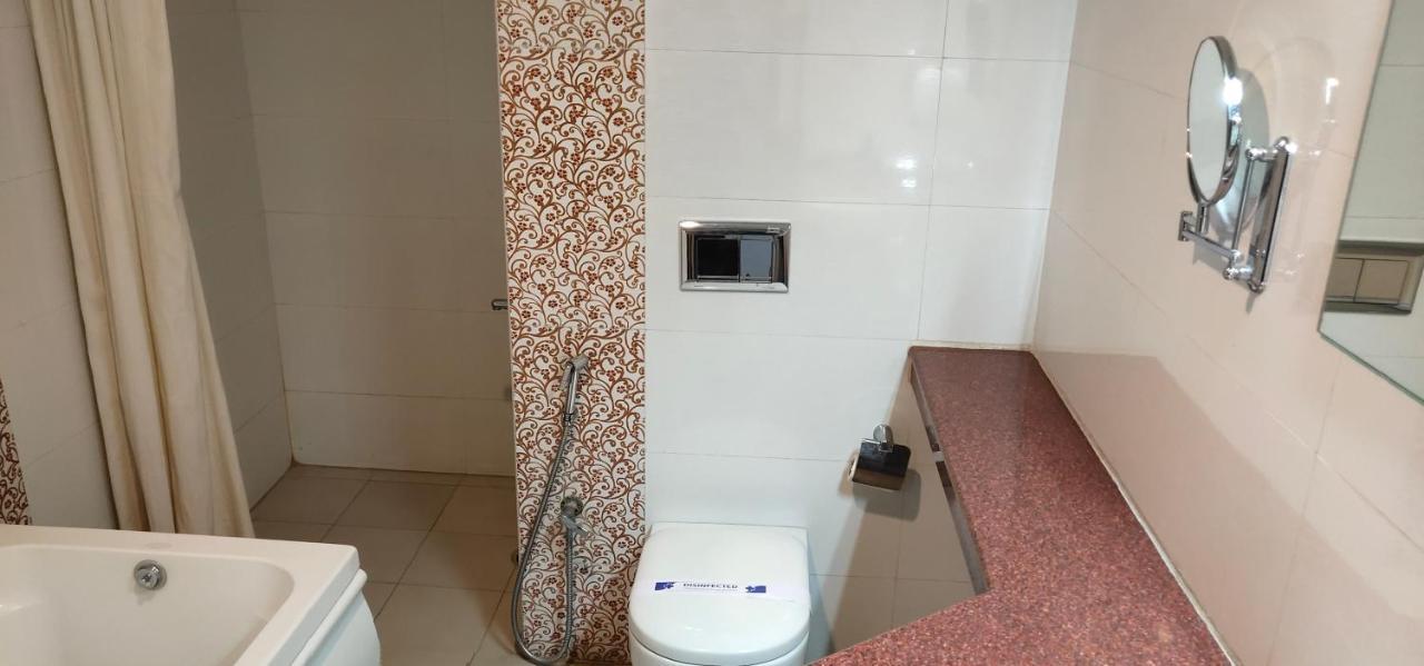 Hotel Saptagiri Haydarabad Dış mekan fotoğraf
