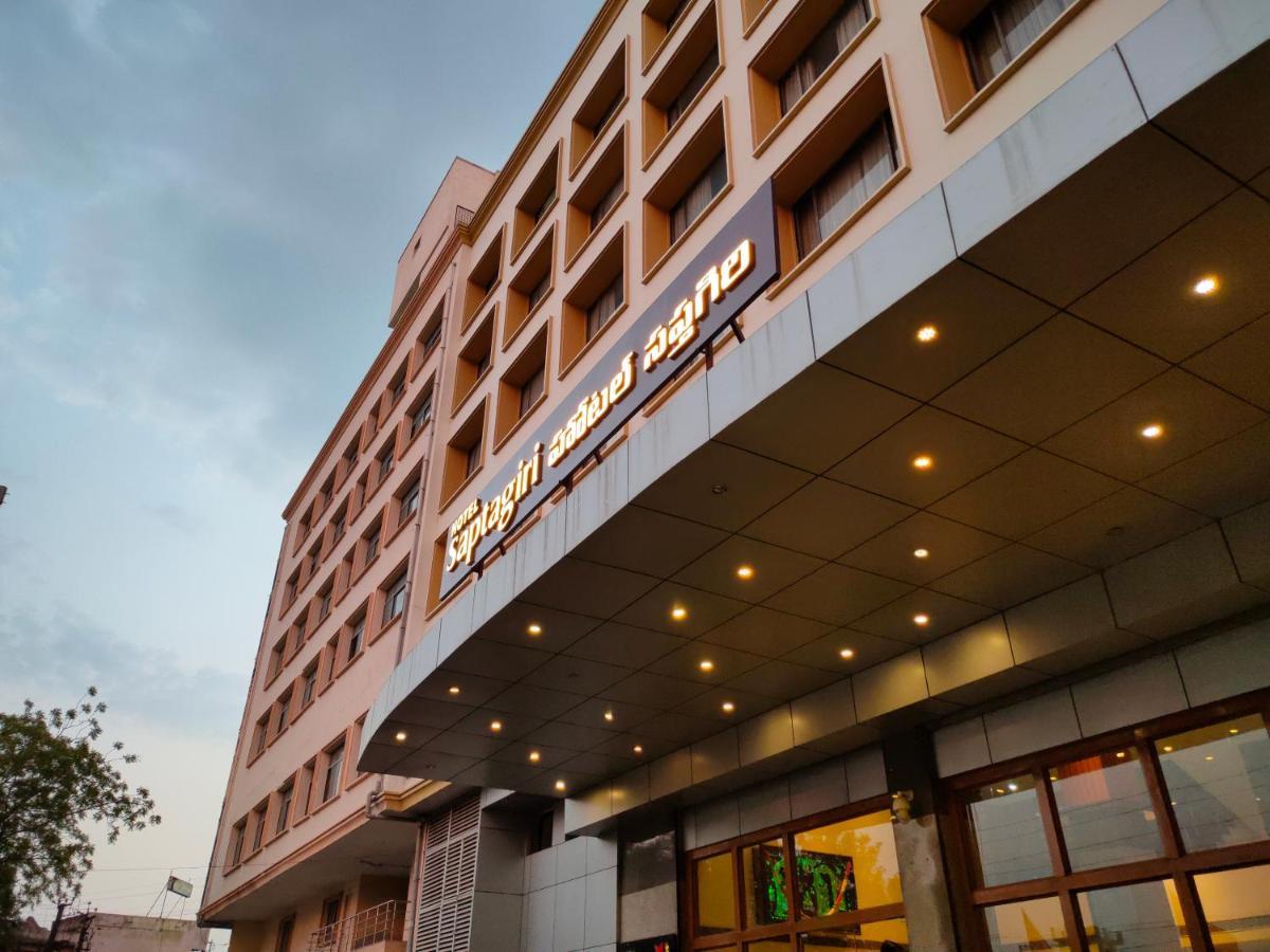 Hotel Saptagiri Haydarabad Dış mekan fotoğraf