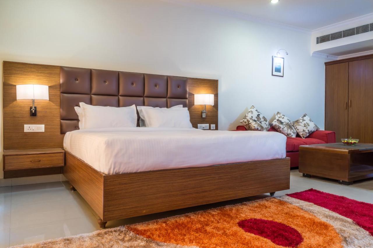 Hotel Saptagiri Haydarabad Dış mekan fotoğraf