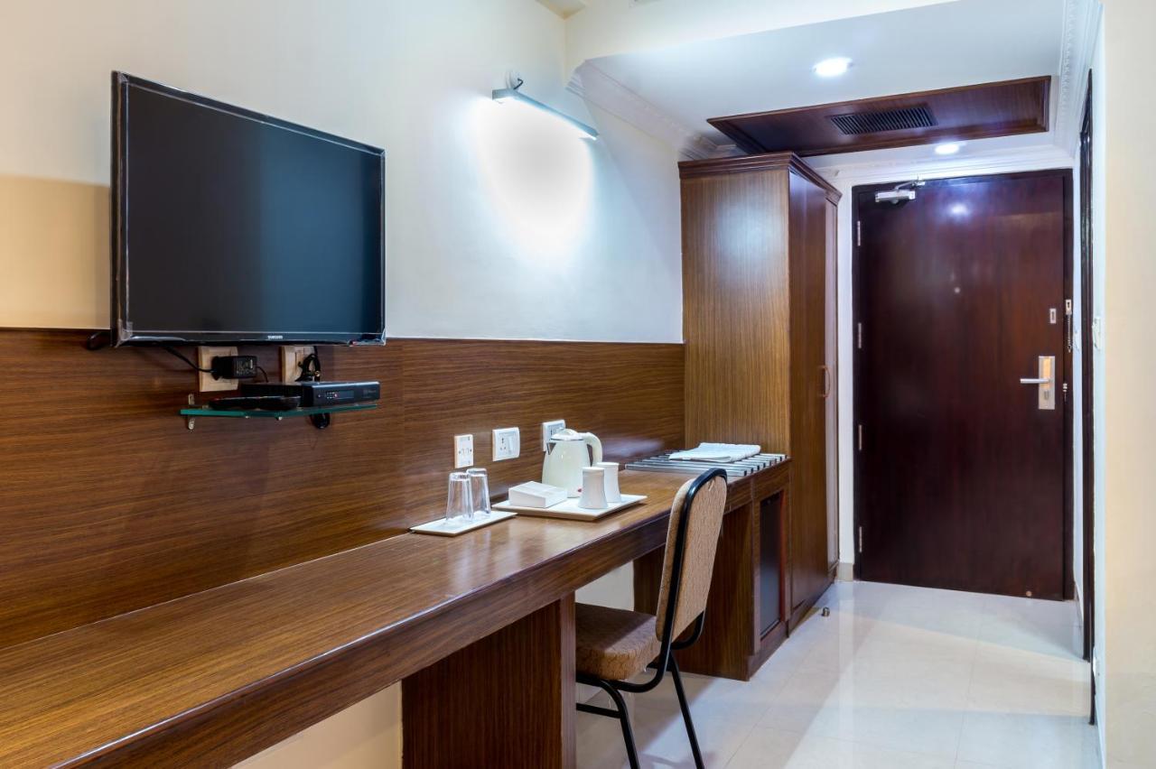 Hotel Saptagiri Haydarabad Dış mekan fotoğraf