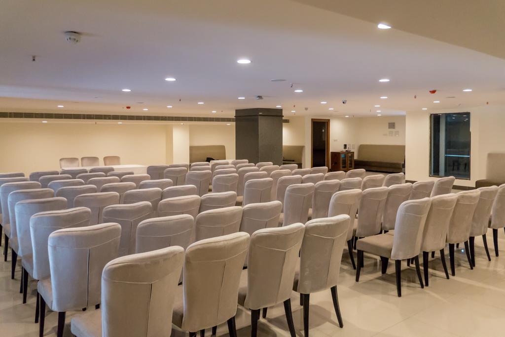 Hotel Saptagiri Haydarabad Dış mekan fotoğraf