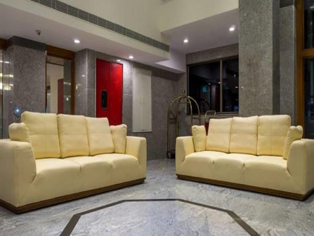 Hotel Saptagiri Haydarabad Dış mekan fotoğraf