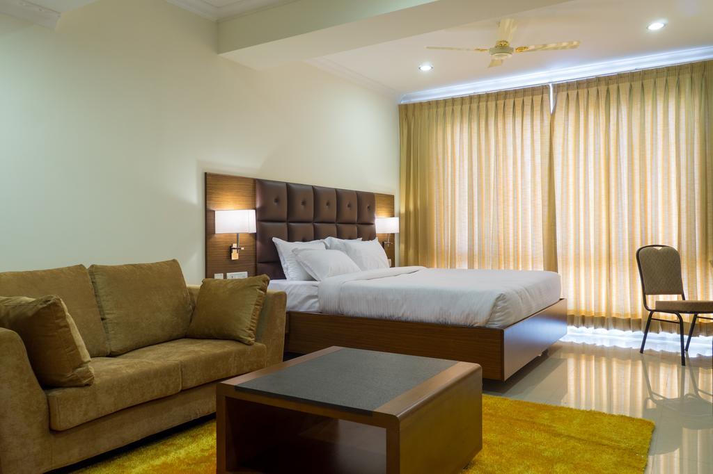Hotel Saptagiri Haydarabad Dış mekan fotoğraf