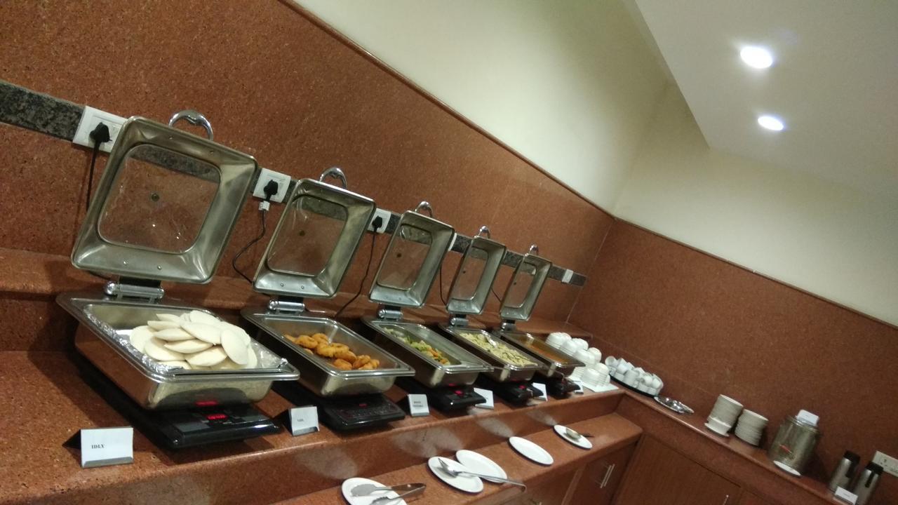 Hotel Saptagiri Haydarabad Dış mekan fotoğraf